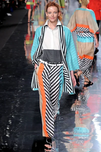 Look 43